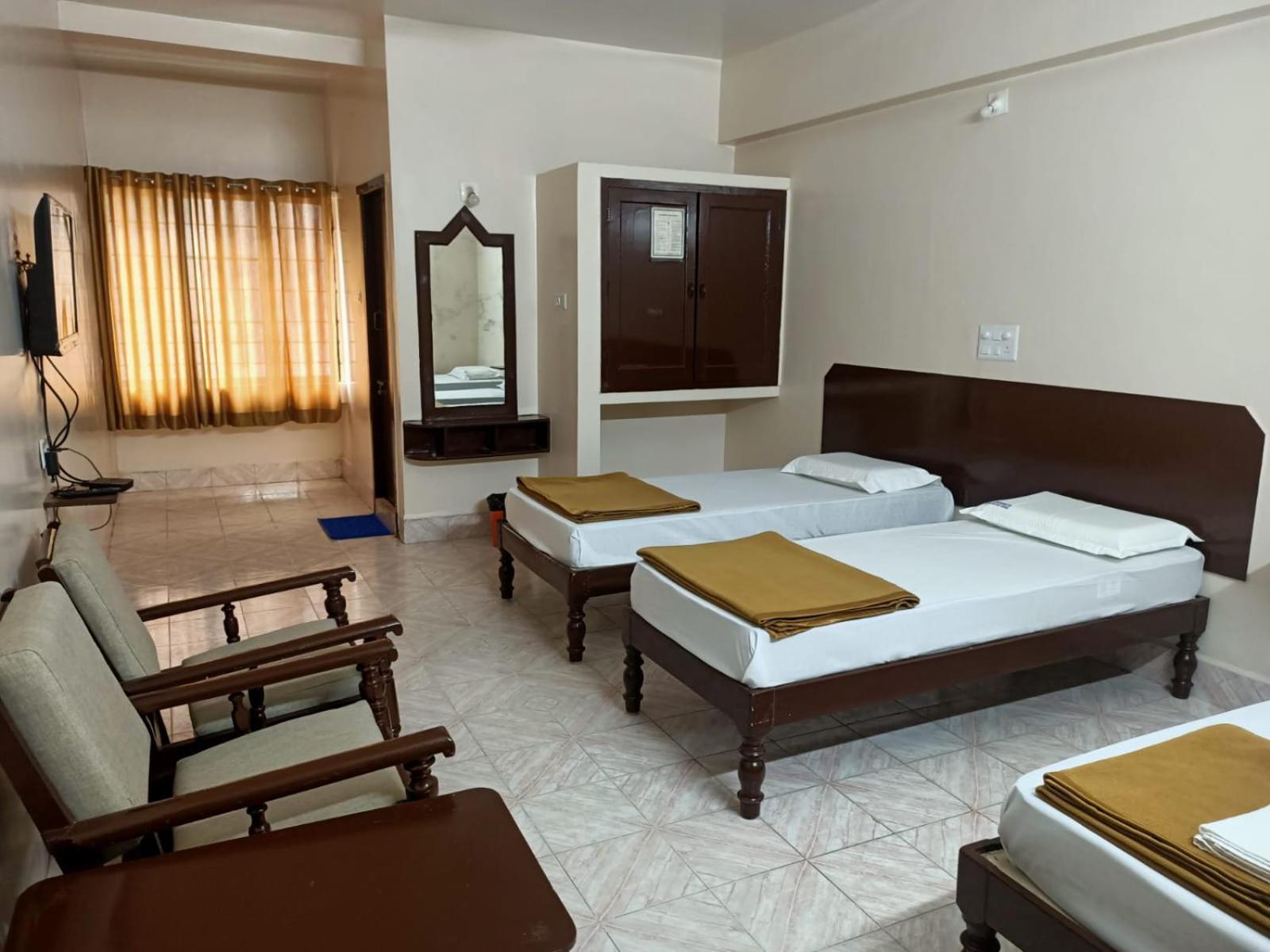 Arihanth Deluxe Lodge Shimoga Dış mekan fotoğraf